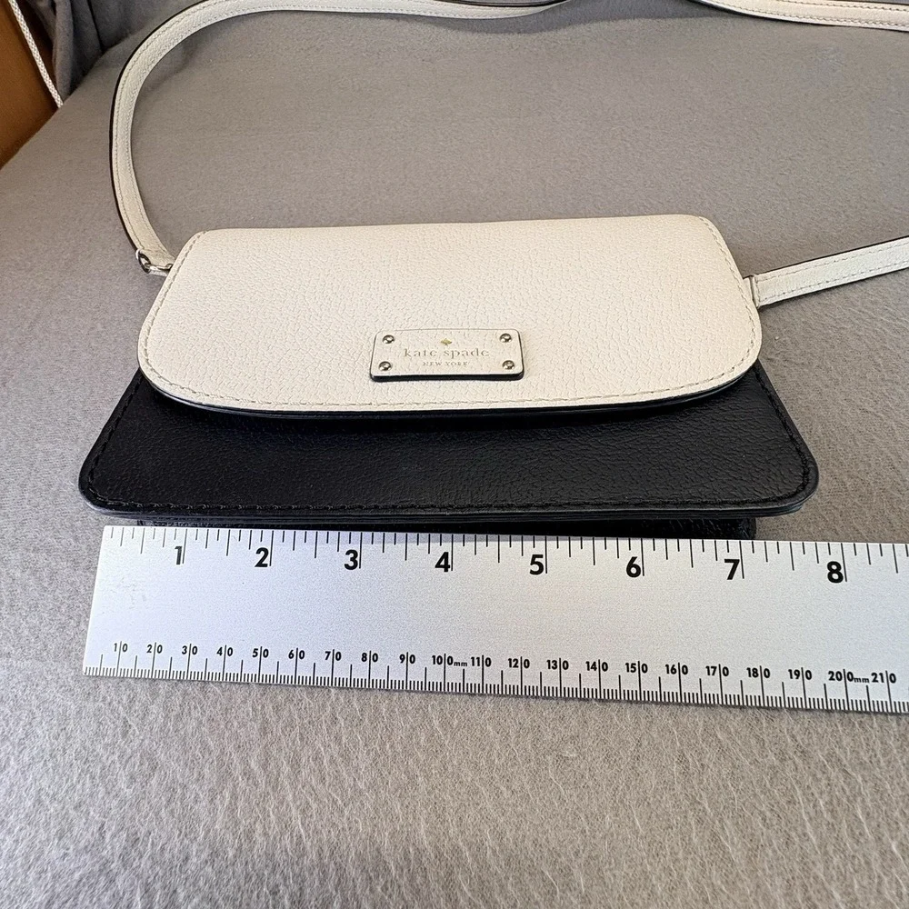 Kate Spade New York Colorblock Ivory Black Leather Small Crossbody Bag